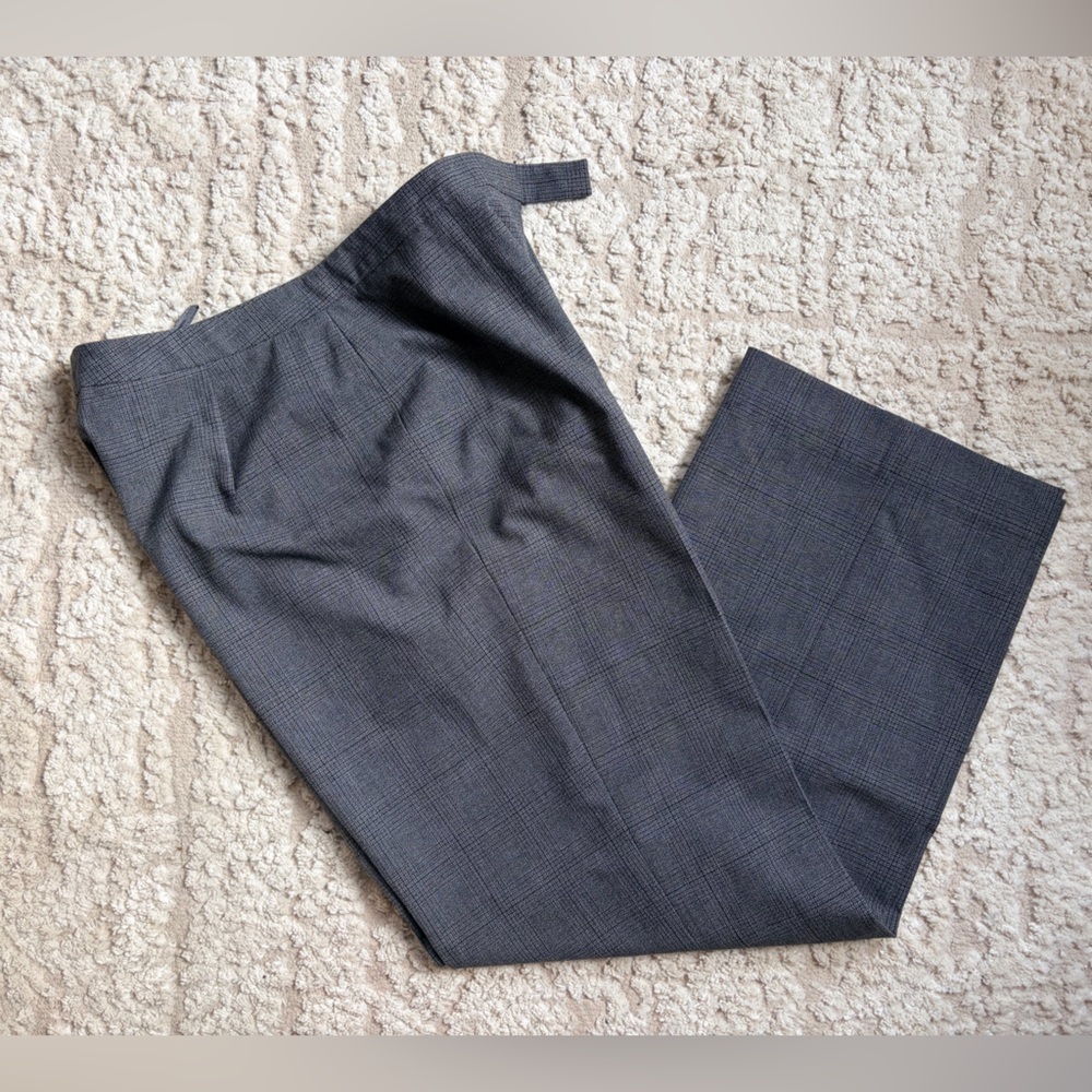 Chic Gray Pleated Plaid Trousers 6P